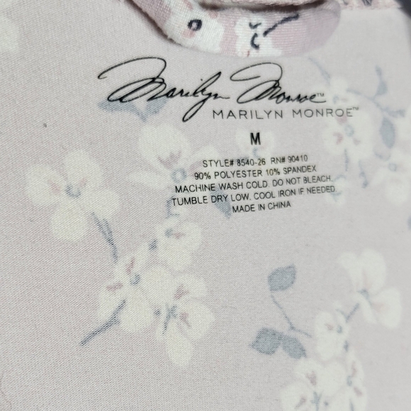 Silky soft pink robe M floral print bathrobe medium - Picture 3 of 5